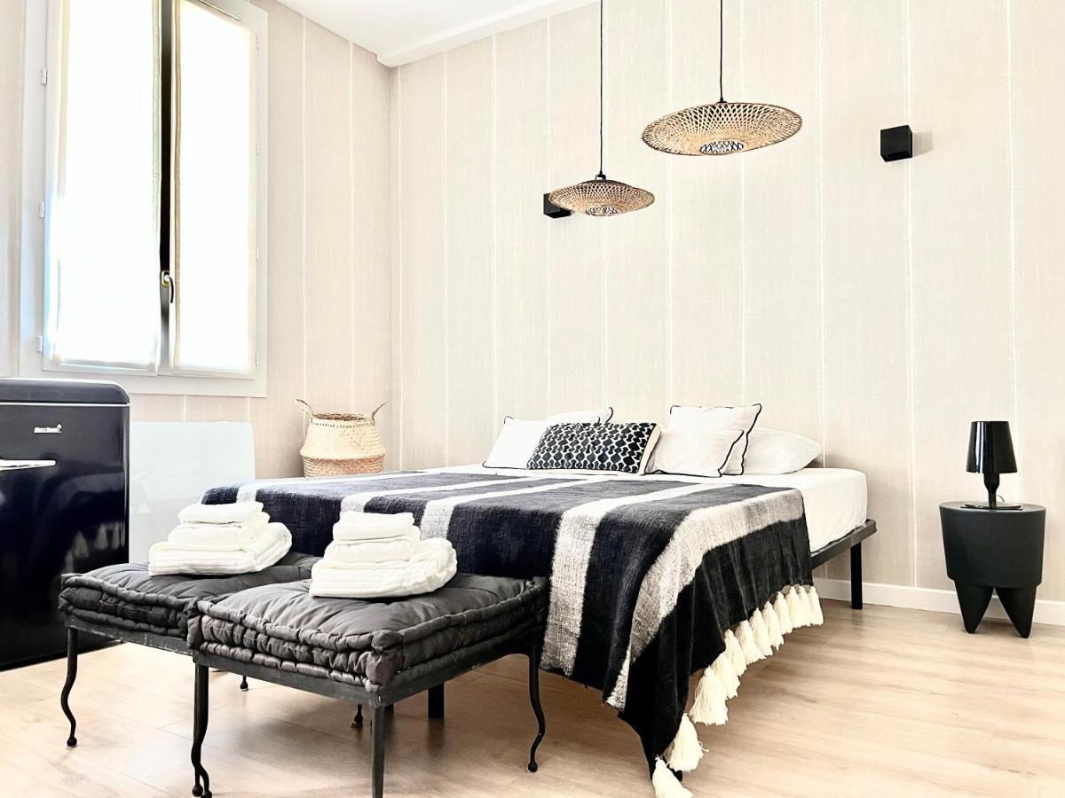 Luxury Decorated Studio, On Trendy Harbor Port Lympia, Close To Old Town, And Tramway Apartment